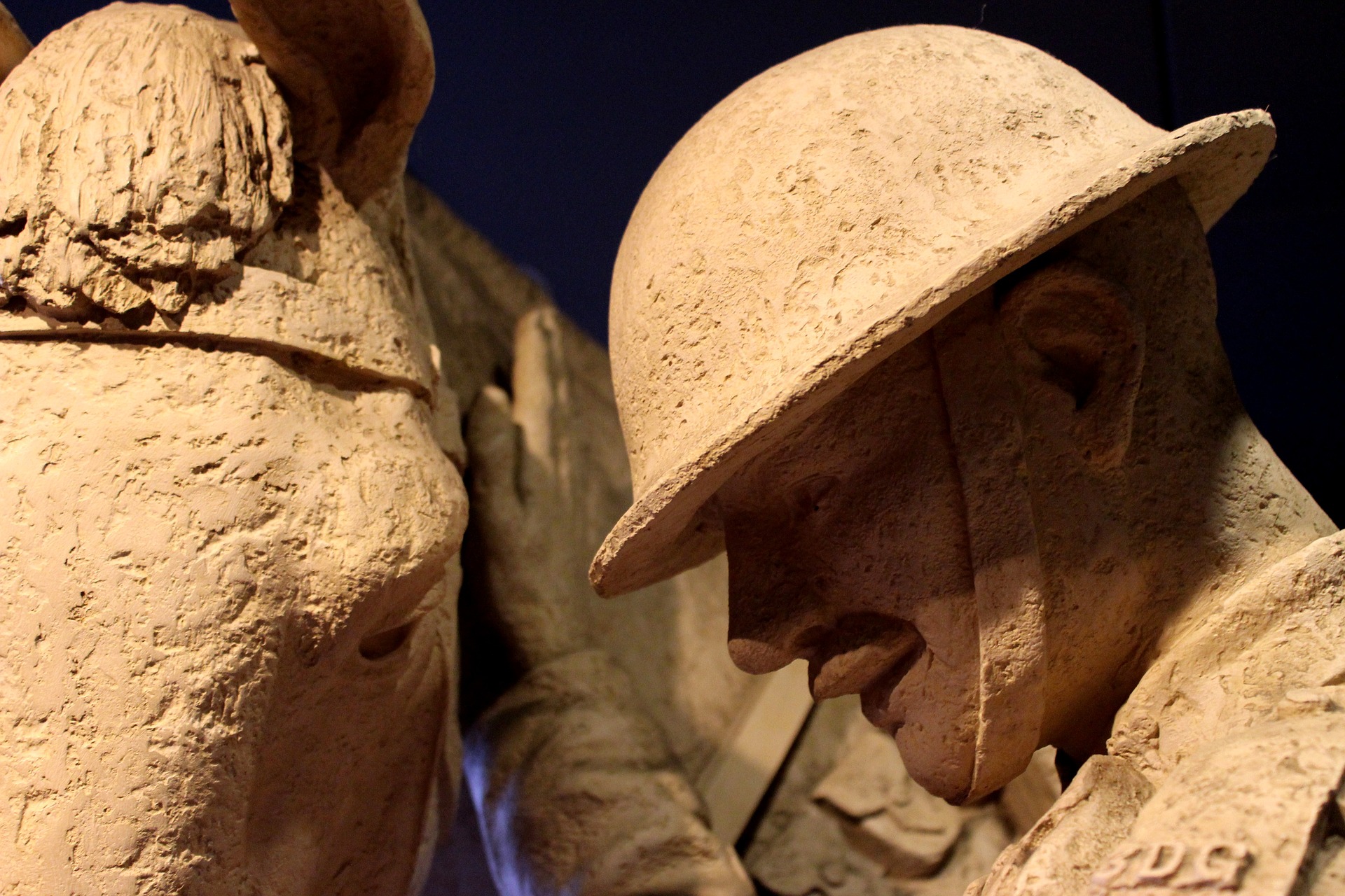 WW1 soldier stone memorial